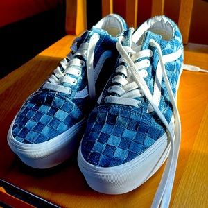 Vans platform shoes. Excellent condition! Checkered blues, very fun!